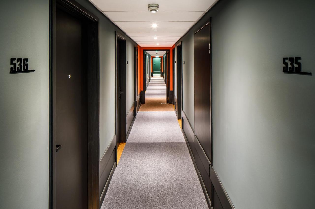 Ibis London Heathrow Terminal 5 Hotel Hillingdon Exterior photo